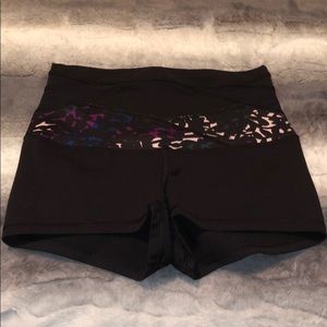Reversible LuLulemon hot shorts